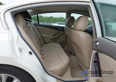 2011 Nissan Altima 2.5 S z USA, uszkodzony, nr VIN 1N4AL2AP6BC118127